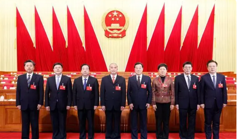 韩正当选第十四届全国人大代表 大会执行主席、主席团常务主席林武主持闭幕会并讲话。