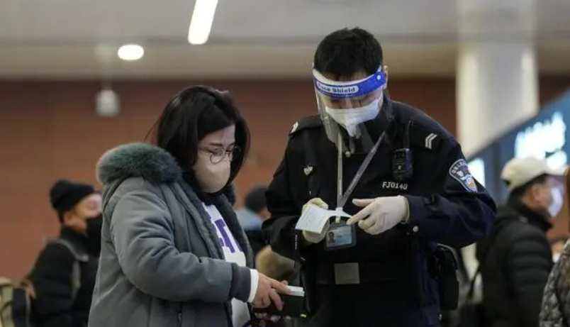 XBB会引发又一次感染高峰?专家回应 （是怎么回事）