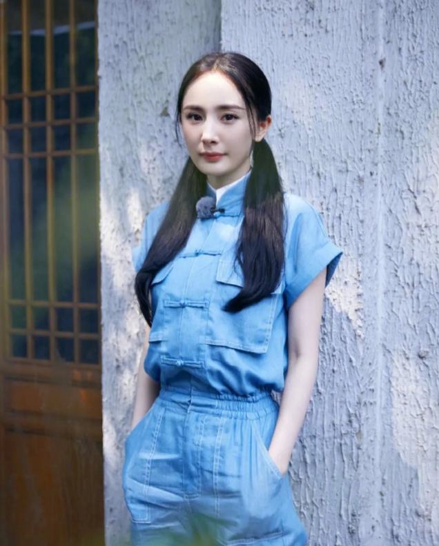 杨幂工作室公章 （不再是嘉行传媒）