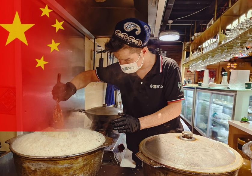 手抓饭是哪个民族的风俗（新疆民族手抓饭的做法）