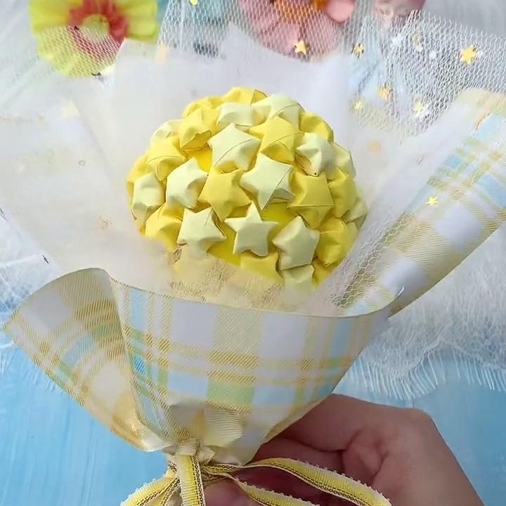包花束教程简单一张纸（简单的包花束教程）