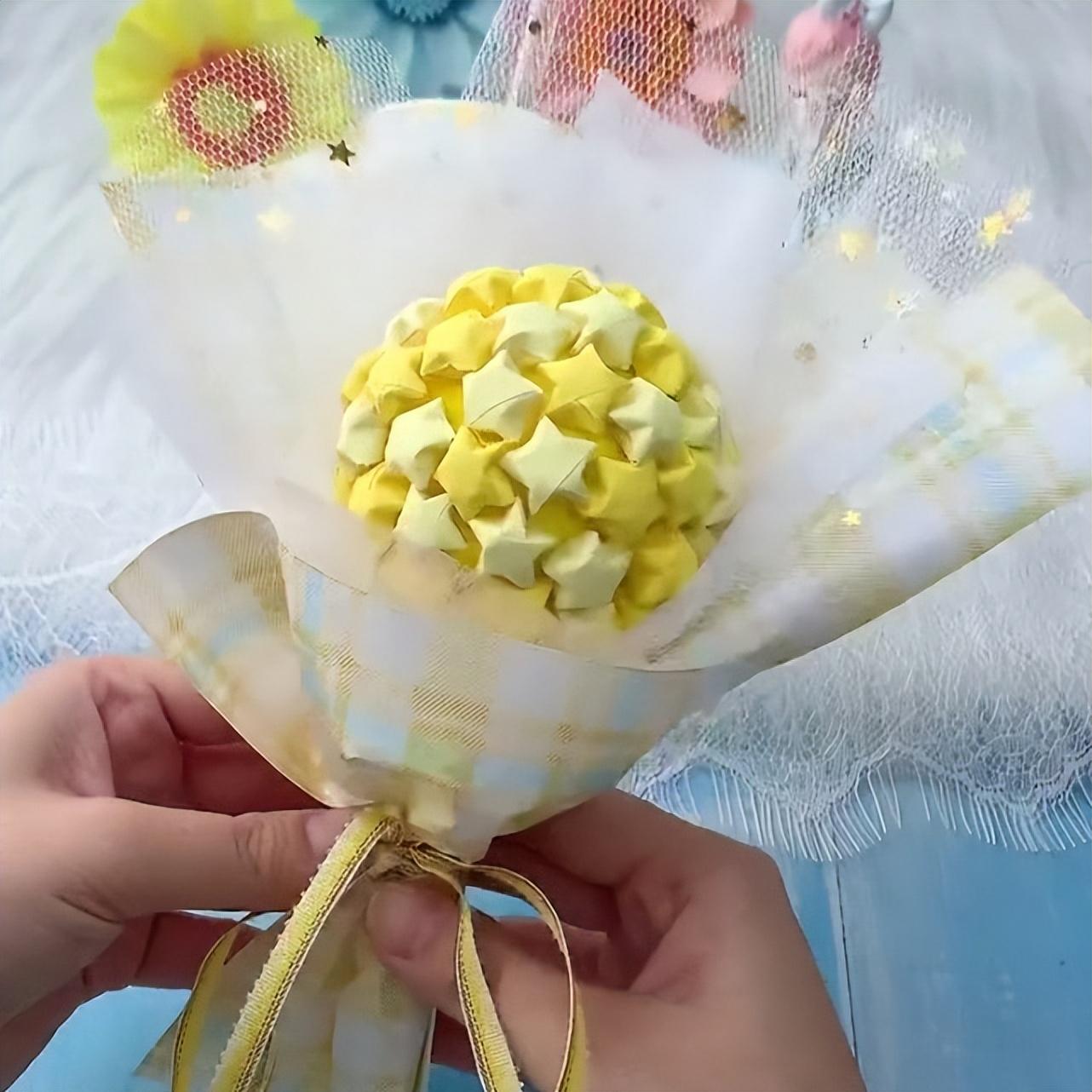 包花束教程简单一张纸（简单的包花束教程）