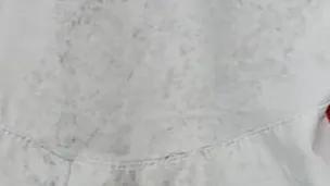 白醋小苏打盐洗衣液如何洗衣服（白色T恤有霉斑是怎么清洗的）