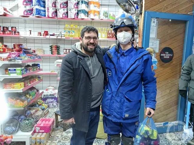 中国救援队在土耳其超市付款被拒收（真相是这样的）