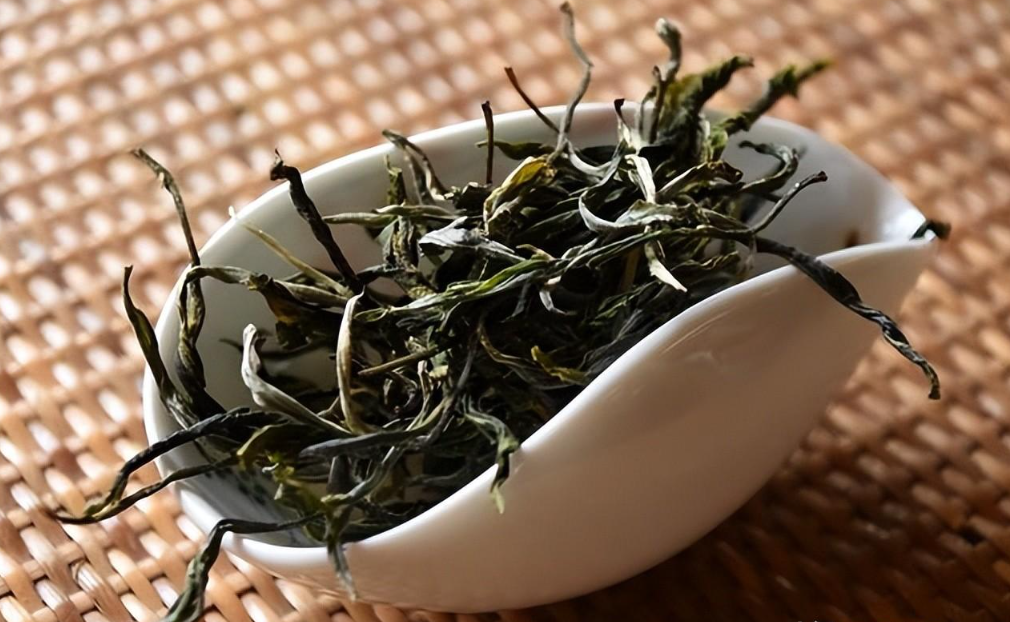 冰岛古树茶多少钱一斤（冰岛老寨古树春茶价格是多少呢）