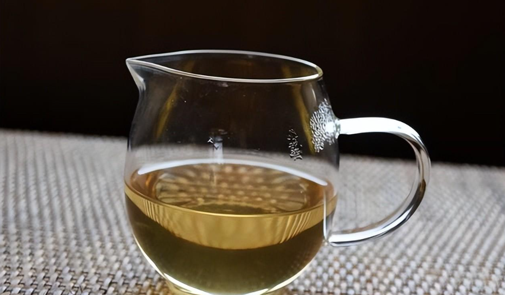 冰岛古树茶多少钱一斤（冰岛老寨古树春茶价格是多少呢）