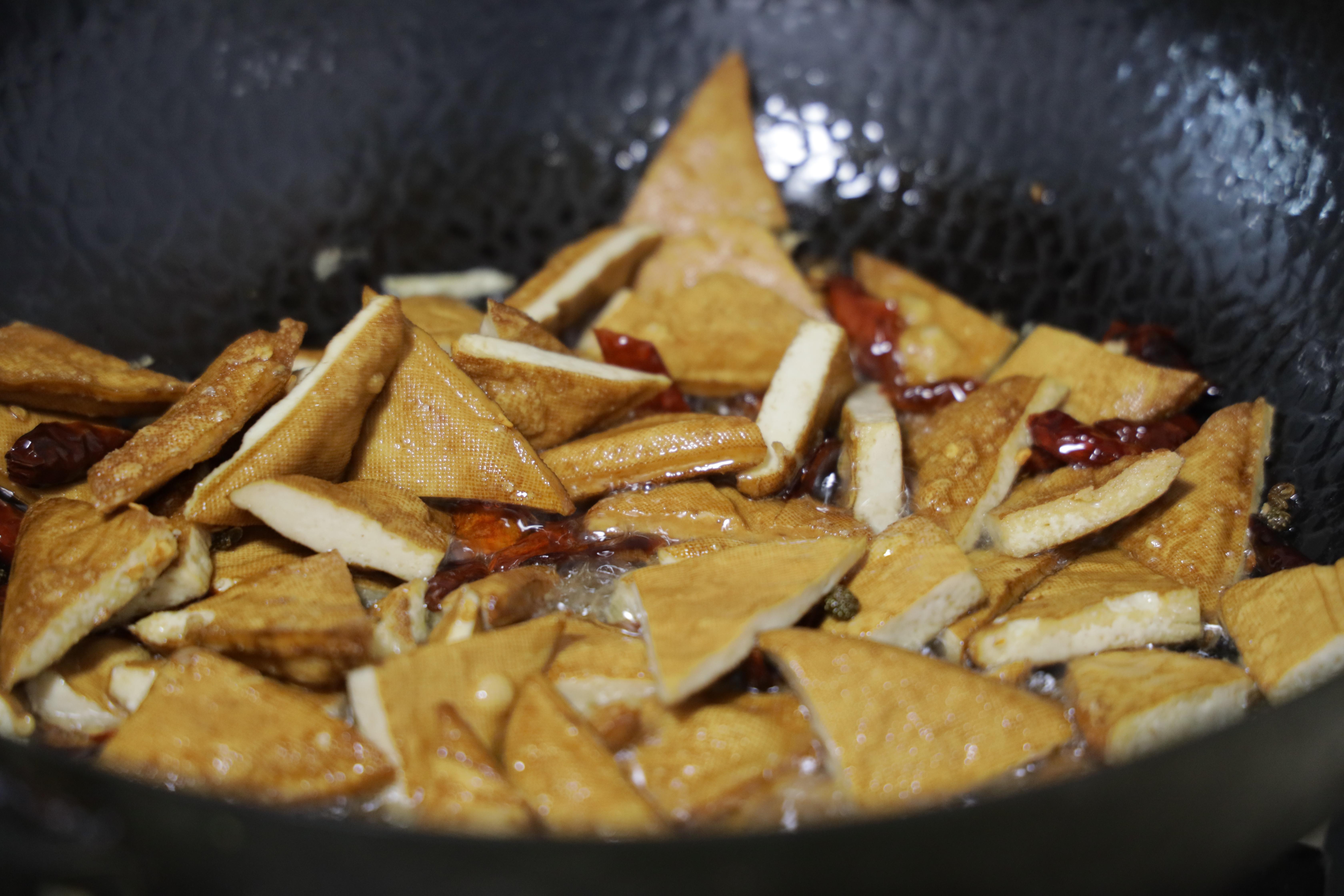 豆腐干怎么做好吃简单（麻辣豆干的做法）