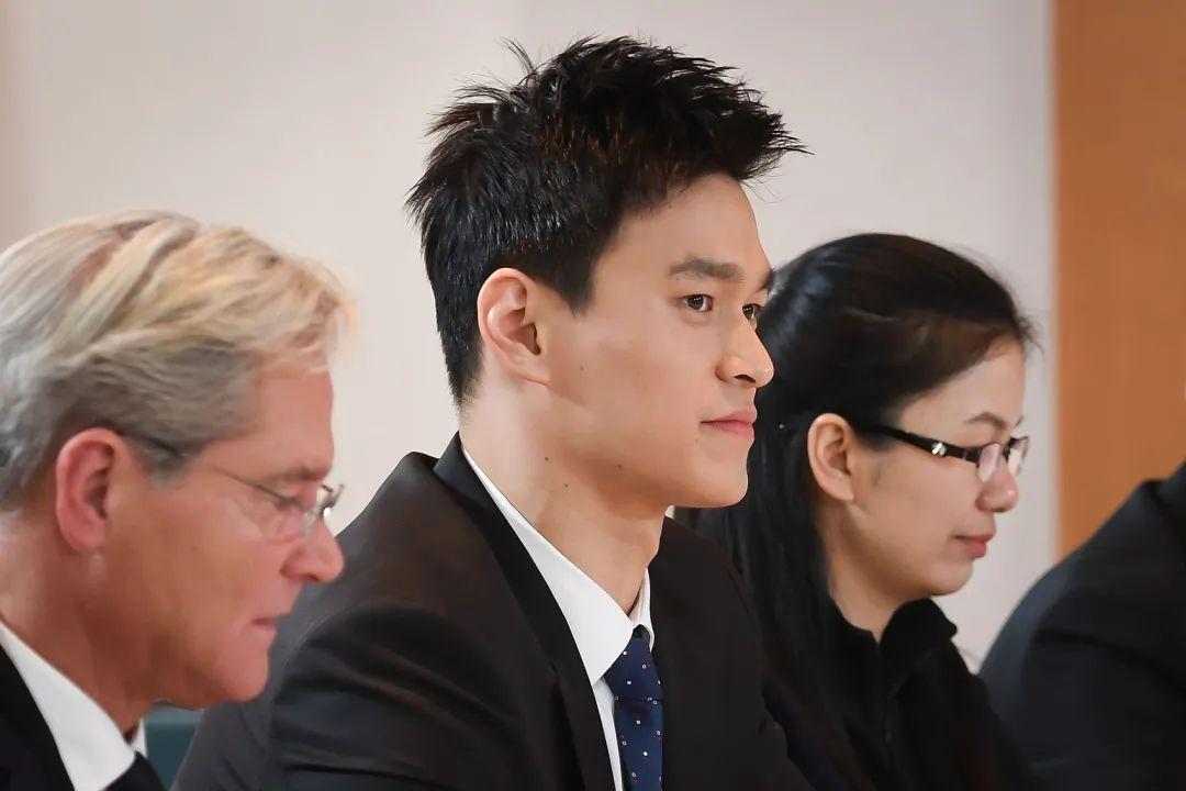 主播孙杨与泳池渐行渐远（主播孙杨经常带货到凌晨是真的吗）