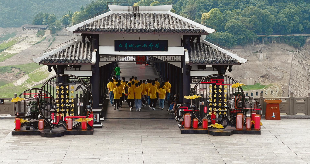白帝城位于什么地方（古诗里的白帝城究竟在哪里呢）