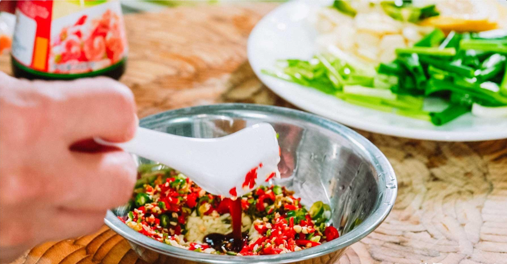 柠檬鸡爪制作方法配料和步骤（制作网红柠檬鸡爪都需要哪些材料）