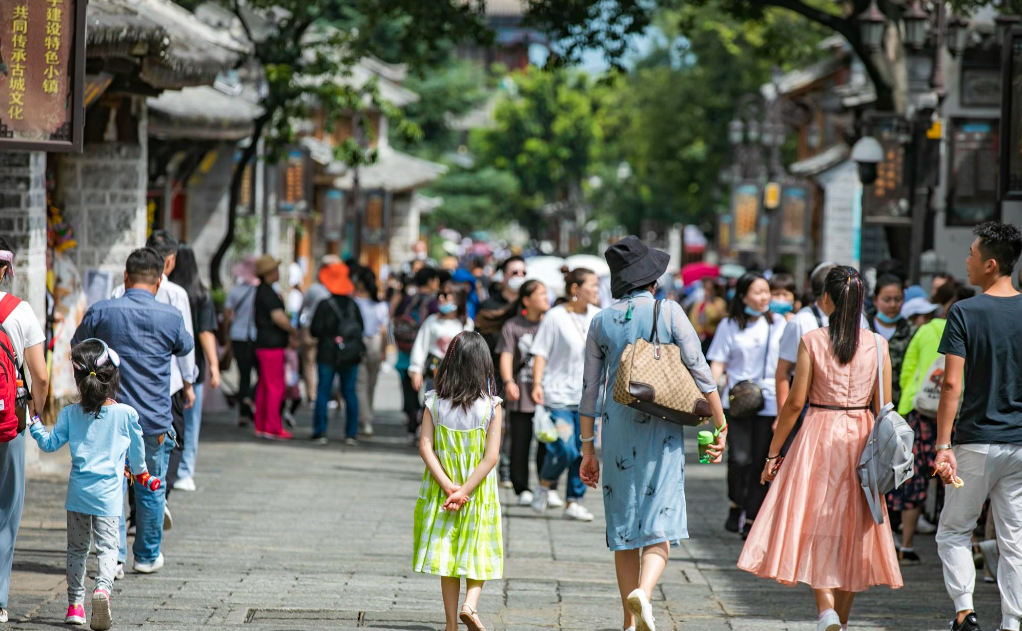 中国适合定居又便宜的小城市（这3座小城环境好，物价低，真正的冬暖夏凉）