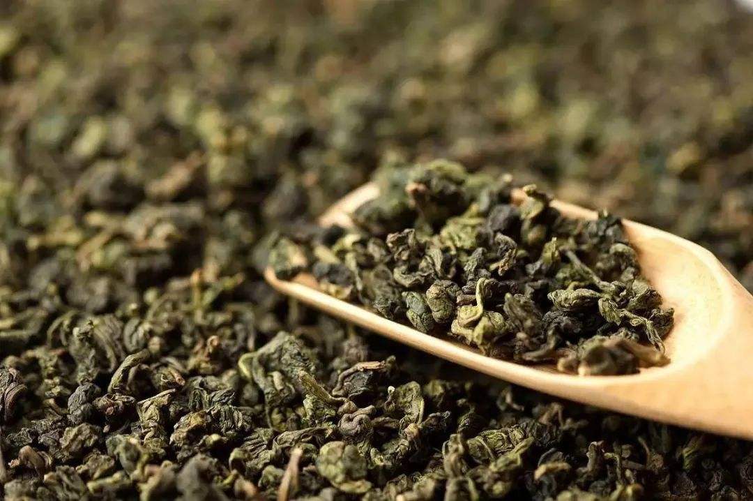 夏天喝什么茶最好养生（夏天最应该喝什么茶呢）