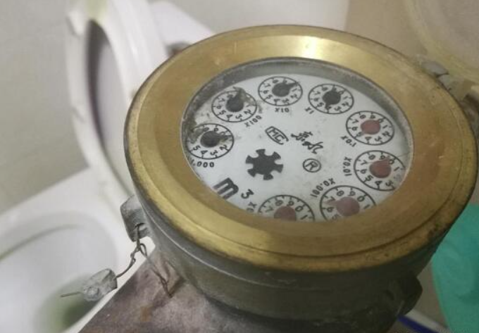 家用水表怎么看吨数图片（水表上的数字代表什么）