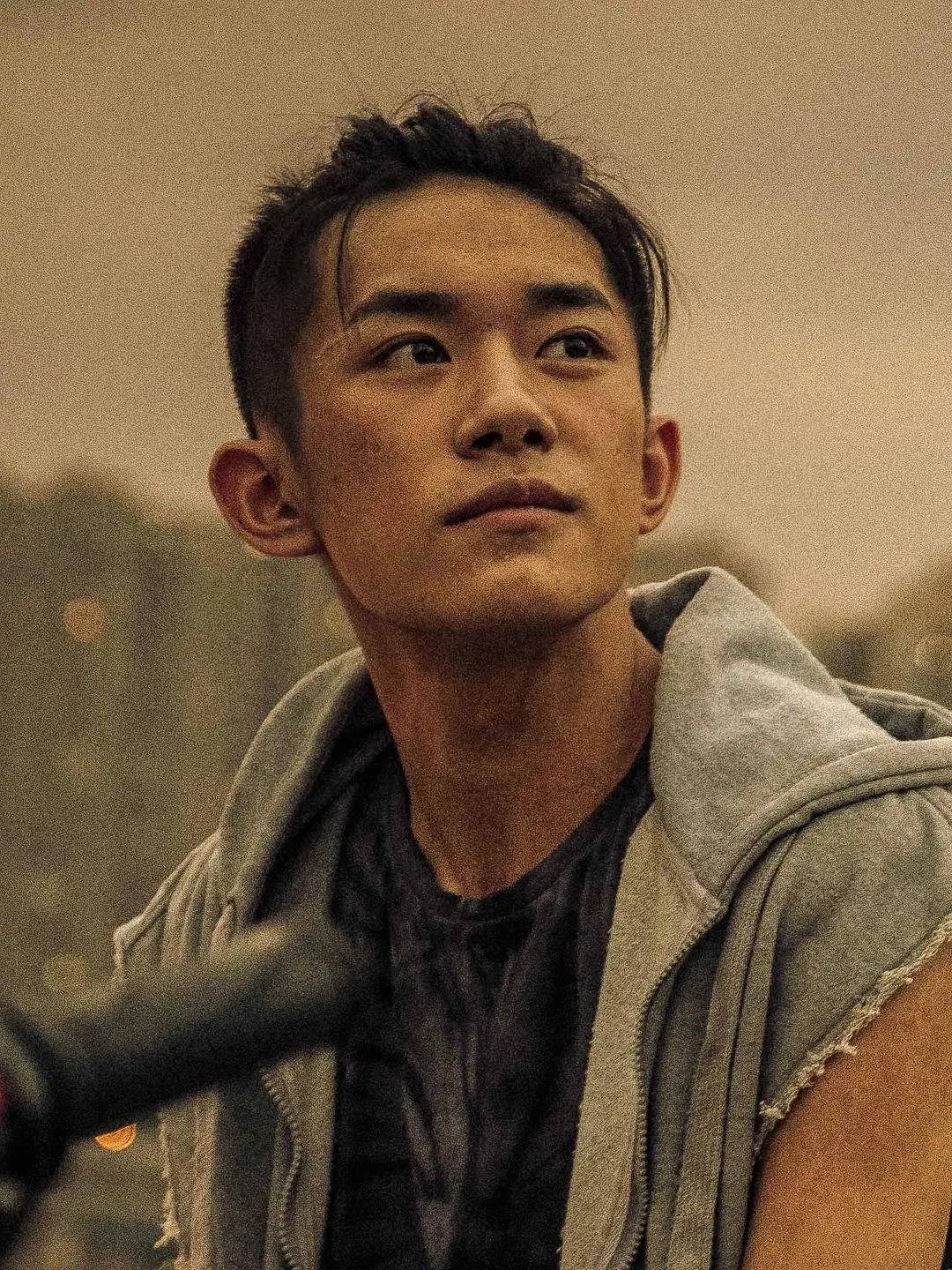 王源最近发生了什么事情（十年后TFBOYS三人的现状）