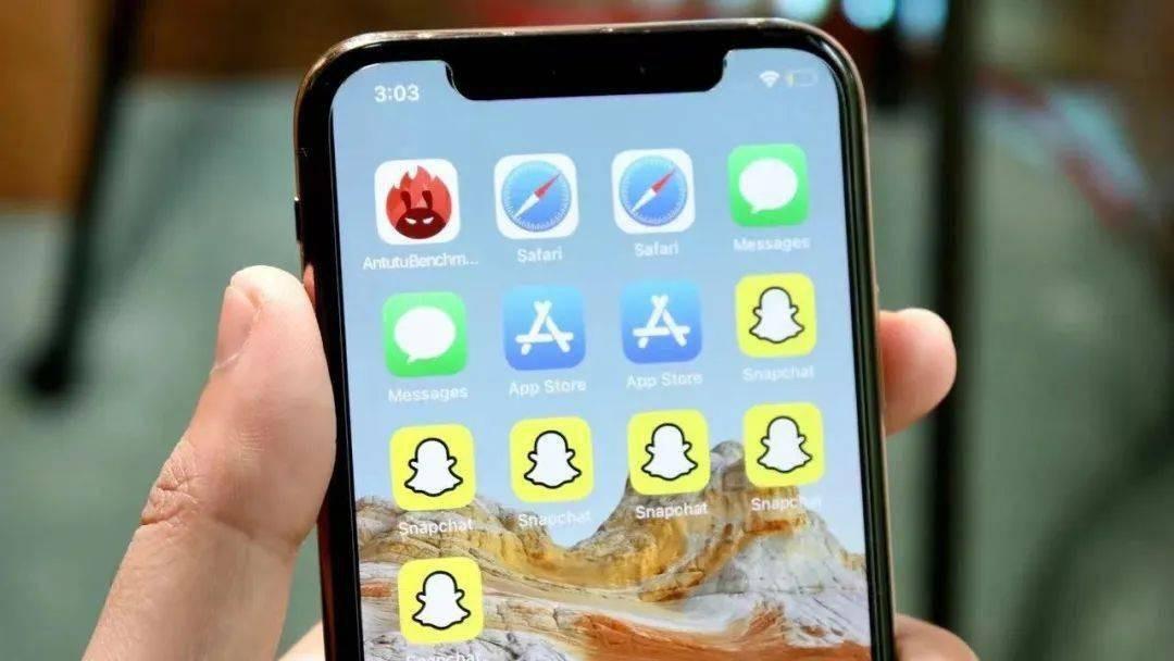 苹果手机怎么分屏操作两个应用（iPhone真的可以双开、分屏吗）