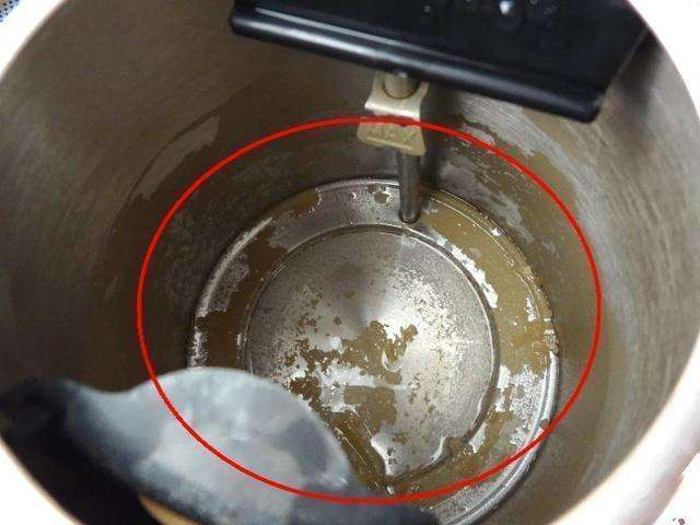 如何去水垢电水壶（去除电水壶水垢的三种方法）