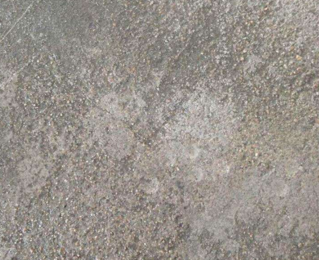 水泥路面起砂怎么修复快（水泥路面起砂修复的三种方法）