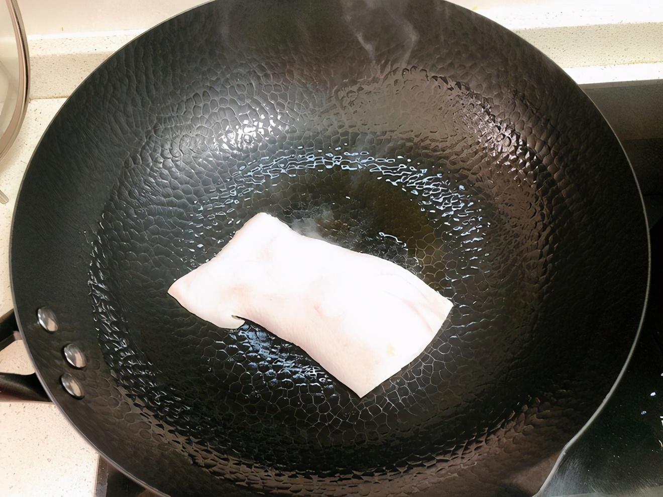 麦饭石锅到底好不好（麦饭石锅和铸铁锅哪个好呢）