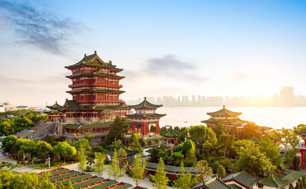 江南三大名楼是哪三个（江南三大名楼在哪里）