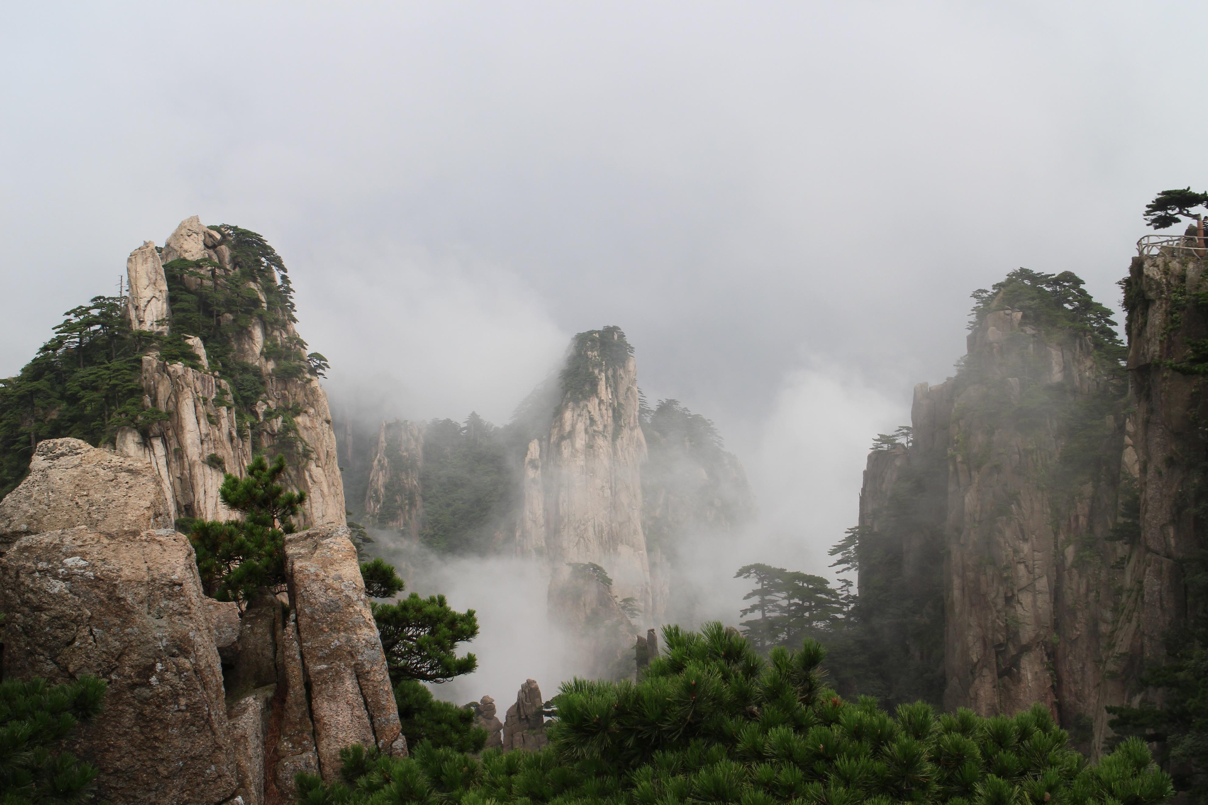 黄山旅游攻略三日游（黄山两天一夜的旅游攻略）