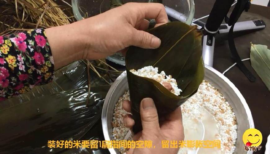 怎么做粽子需要详细过程（包粽子的详细做法教程）