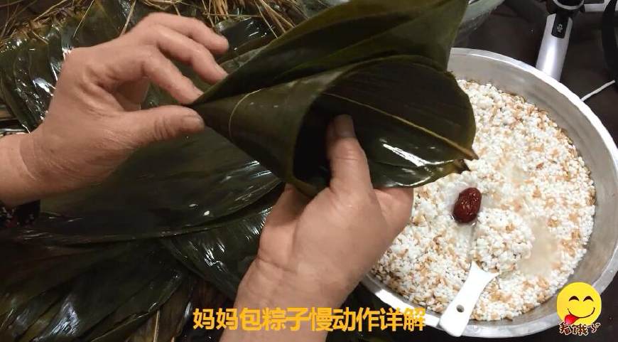怎么做粽子需要详细过程（包粽子的详细做法教程）